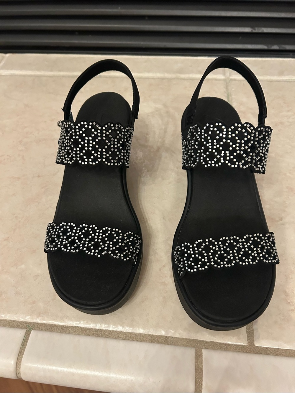 New black Skechers Women's Rumble On Sassy Dayz Wedge Slip On Sandals - Size 9 - Picture 2 of 15